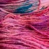 Met de hand geverfd super wash Merino, nylon en stellina sokkengaren. In rood, blauw en paars.
