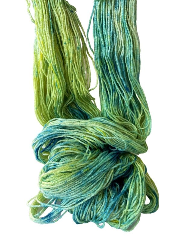 il_fullxfull.5634471140_eniv.jpg Hand dyed super wash Merino and silk sock yarn, spring green.