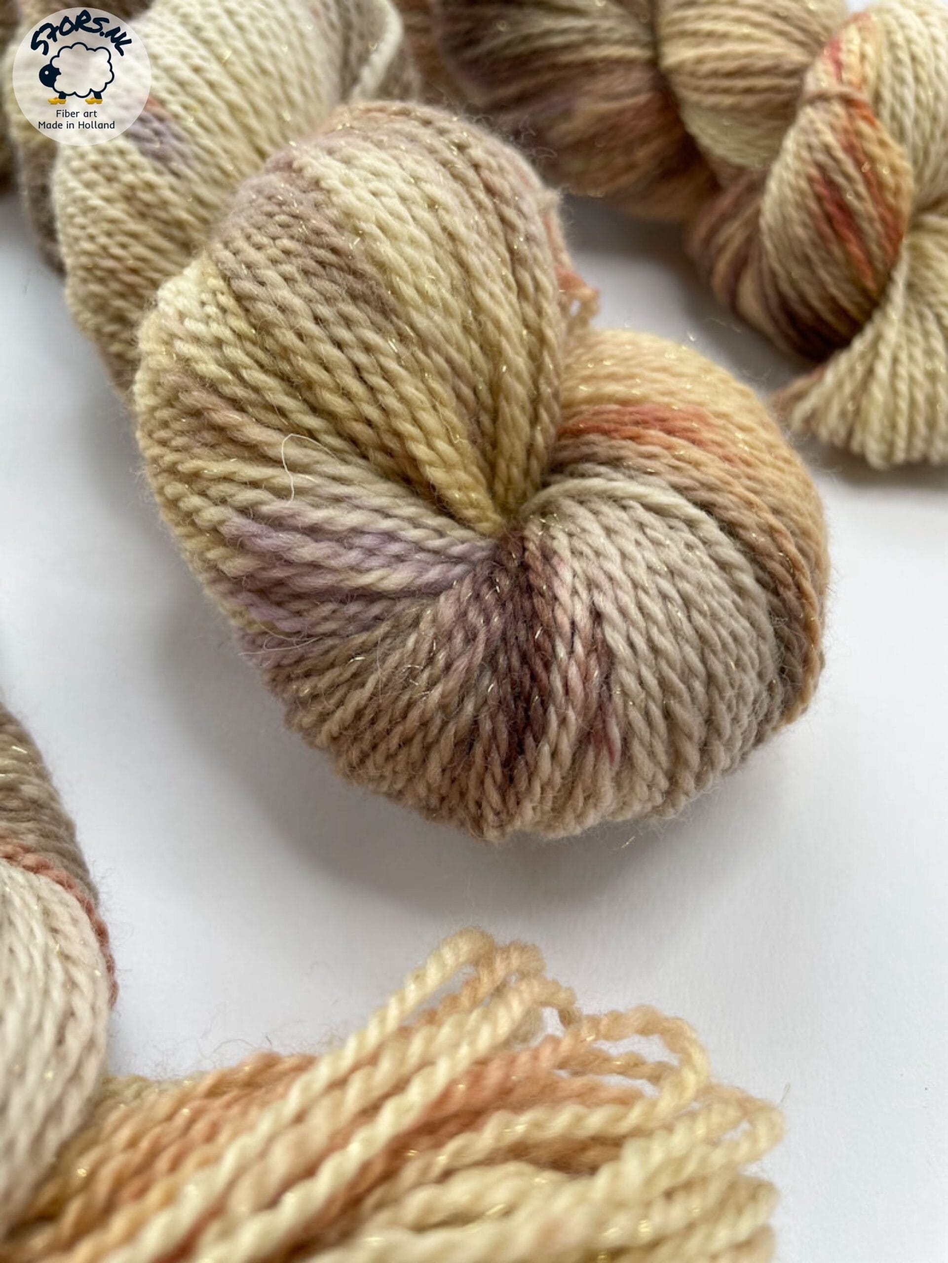il_fullxfull.5999944169_qajo.Jpg Ice Queen – merino glittergaren met vorstelijke allure