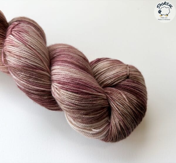 324dbfd8-8aca-4665-90e5-381646f2fb7b Milk Chocolate - Warm Softness with a Creamy Twist