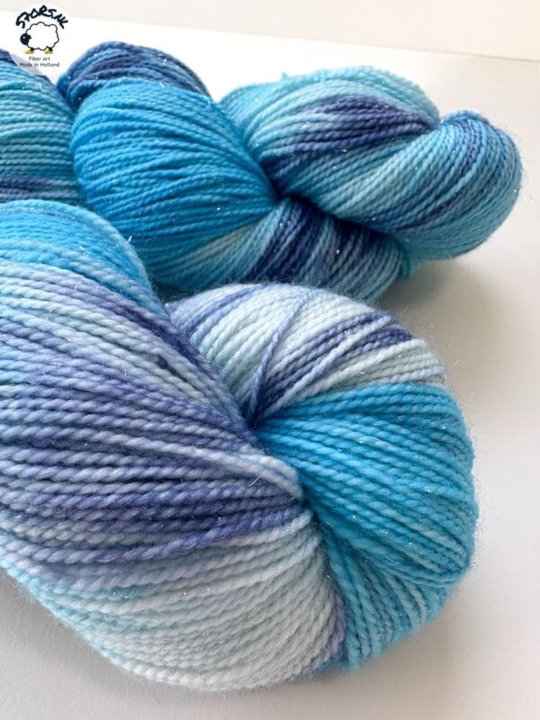 Ice Queen - merino glitter yarn with royal allure