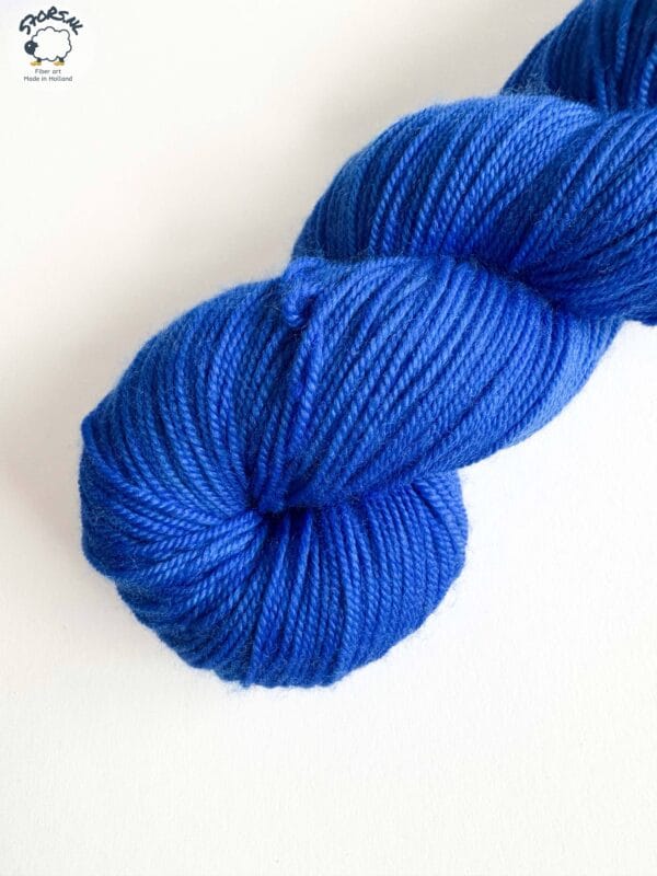 56840985-1e1c-4bba-9151-0a1436479eab Emaille – Hand-dyed Yarn in a Muted Mint Green (kopie)