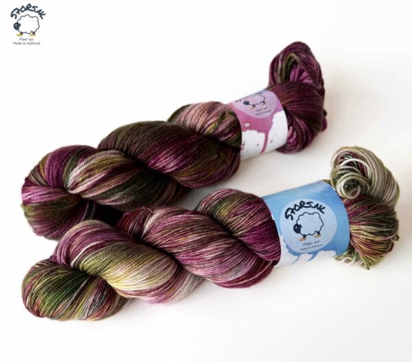 75666748-1afa-4cf9-9772-6db009b4bd35 Slamix – Hand-dyed Yarn Full of Color and Garden Poetry