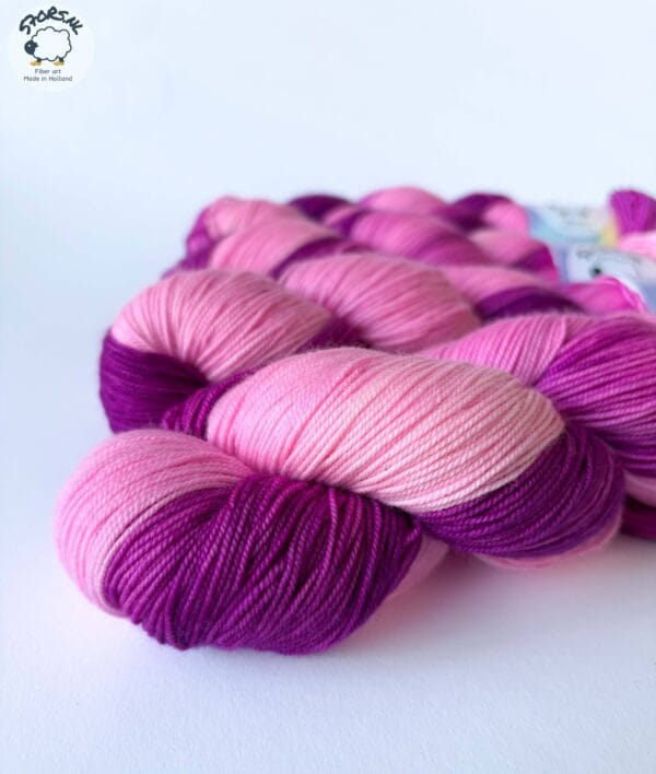 8ABE4F37-2FEA-4AB8-865C-D28EFEE1B787 Sock Base Yarn - Purple Pop Pooling