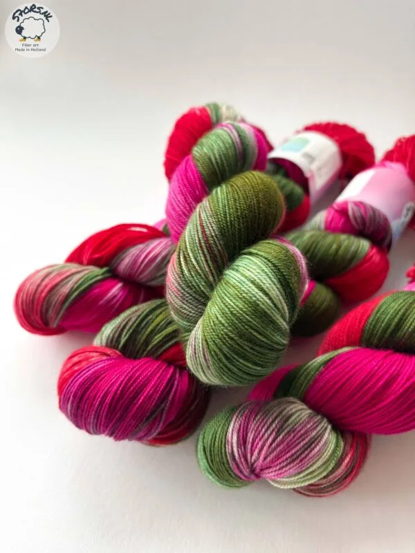 BB6DF741-9CCE-409A-A13E-8D7540A3B570 Christmas Star – festive yarn with flair and splendor!