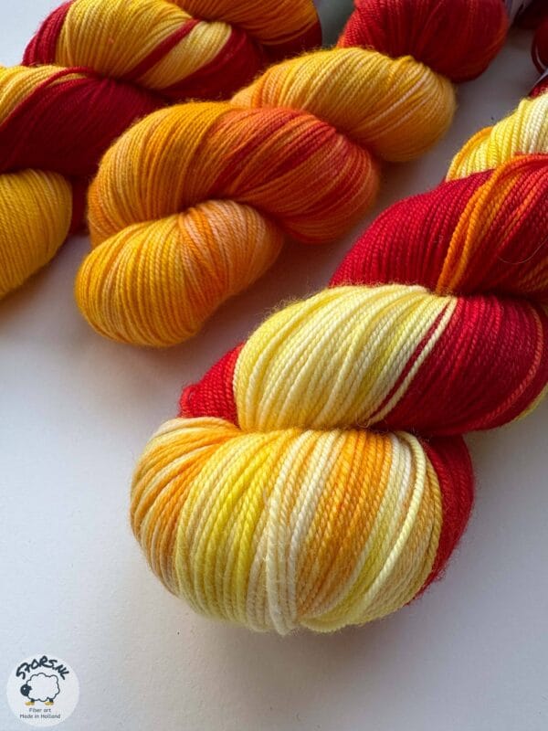 CA5E7F2A-0403-43FA-A028-2BA19B232E61 Raketje – Hand-dyed Yarn in Summery Ice Cream Shades 🍧