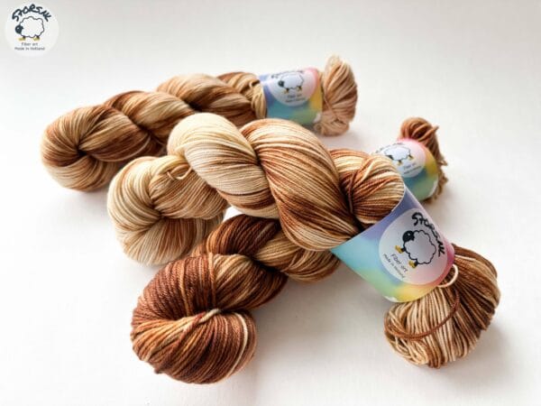 Hopjesvla – creamy caramel shades on your needle