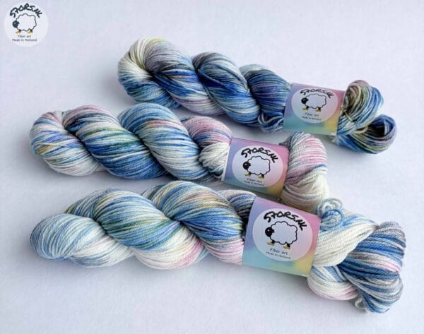 Winter Air, a January Yarn Club color