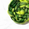 Calm merino lontwol van World of Wool in groene tinten