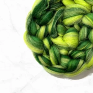 62135F4A-E4B4-4998-9898-F7728A6FFA77.webp Calm merino lontwol van World of Wool in groene tinten