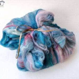 S7oRS Art Batt – Sea with Ulterior Motives · 60 g — turquoise, blue, light blue, lilac and pink — S7oRS Art Batt.
